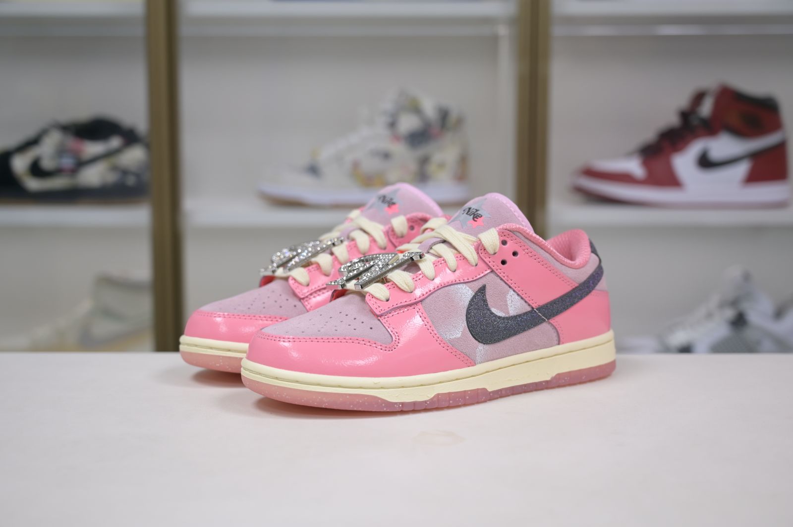 Nike Dunk Low"Hot Punch and PinkFoam" barbie