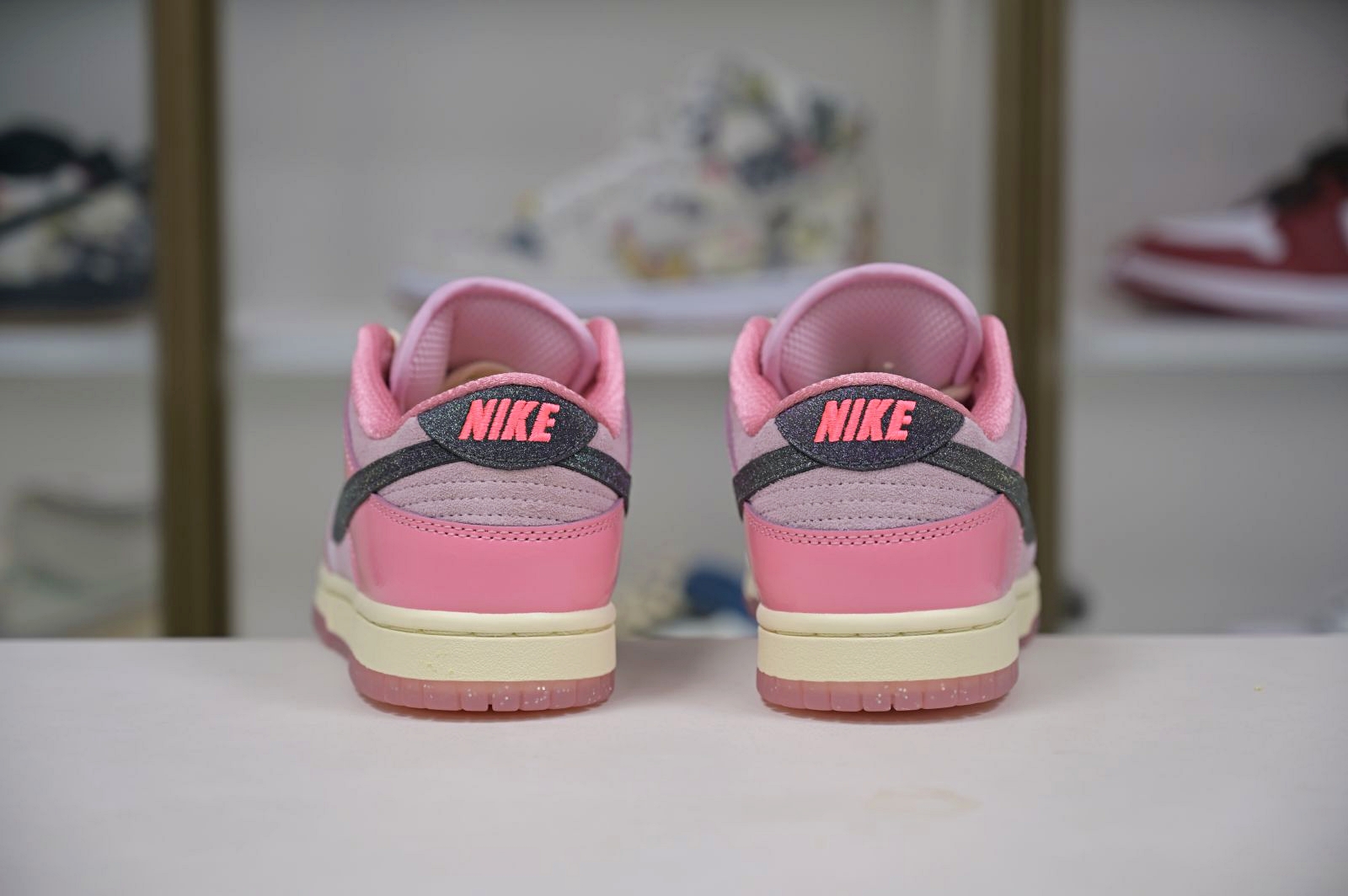 Nike Dunk Low"Hot Punch and PinkFoam" barbie