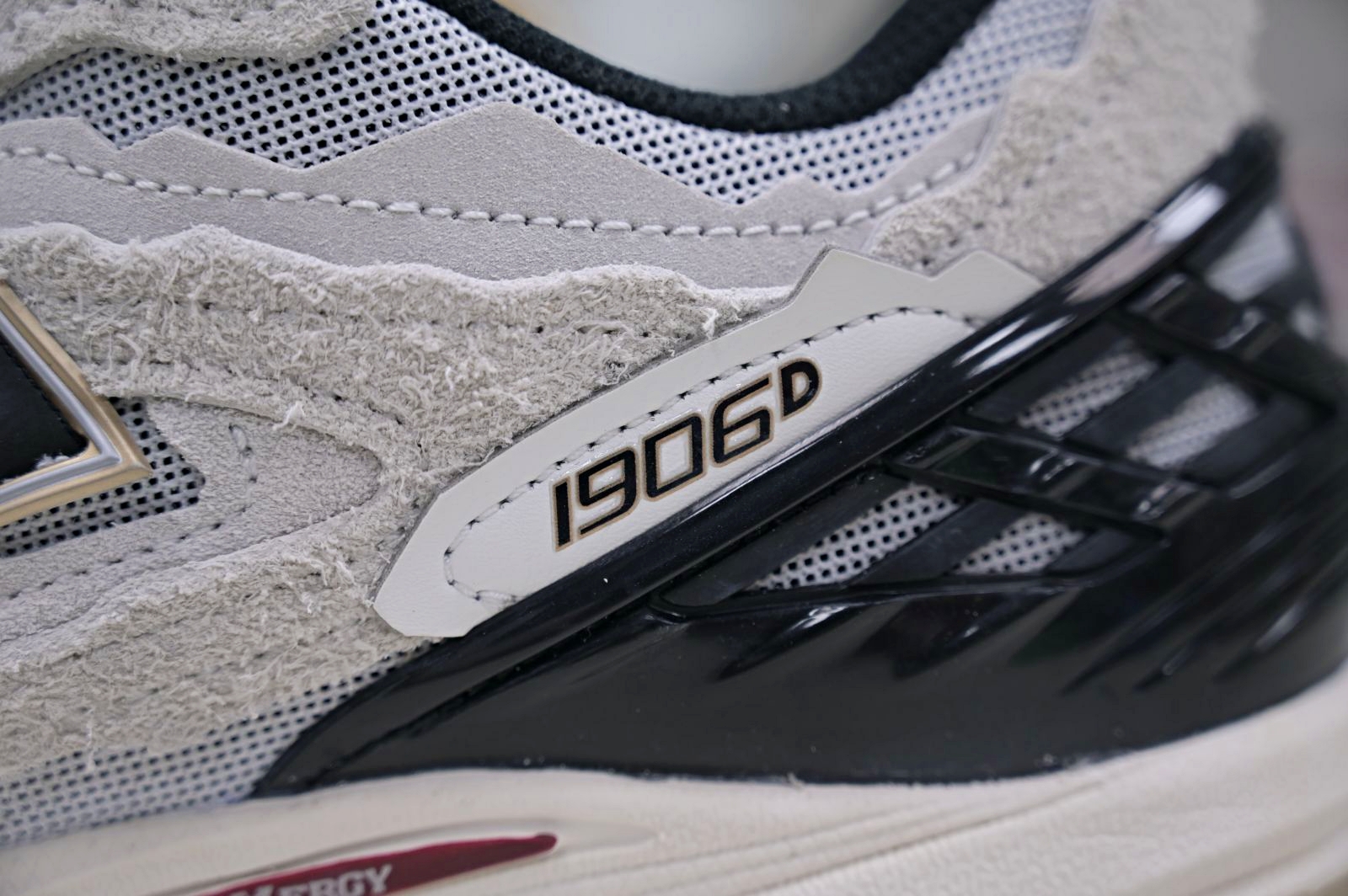 New Balance NB 1906R"Refned "urbancore"