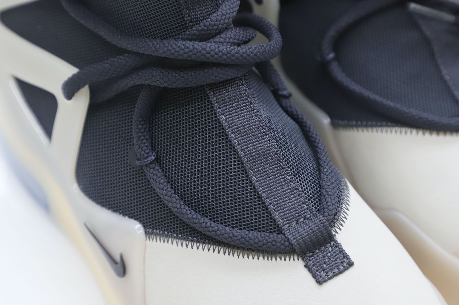 Nike Air Fear of God 1 string fog