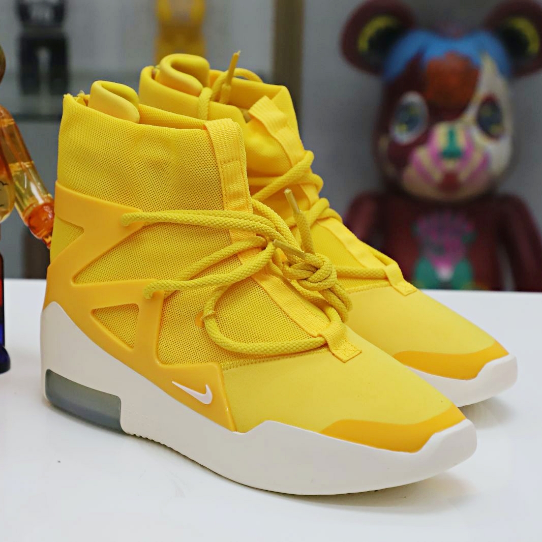 Nike Air Fear of God 1 amarillo fog