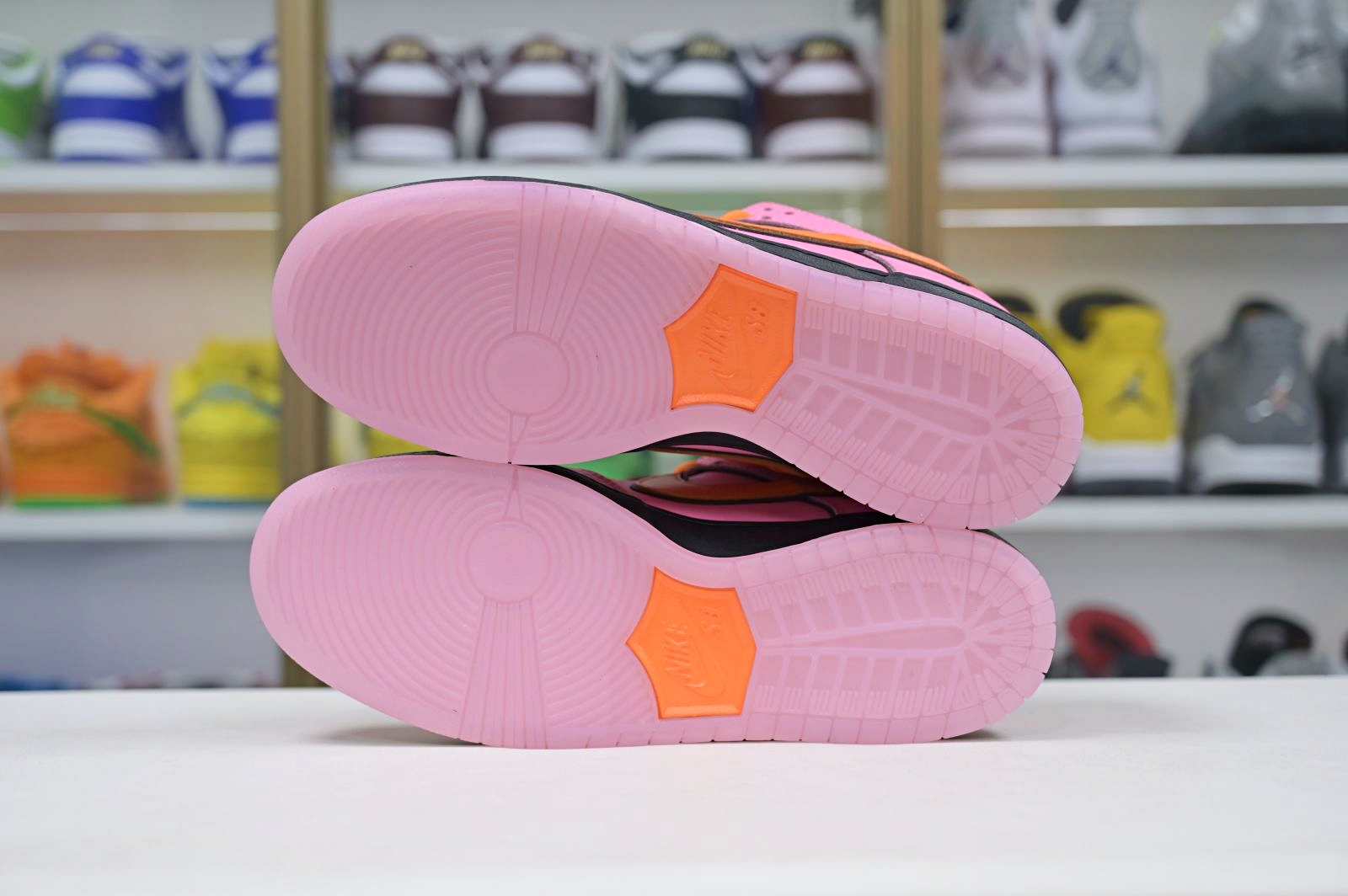 The Powerpuff Girls x Nike Dunk SB Low