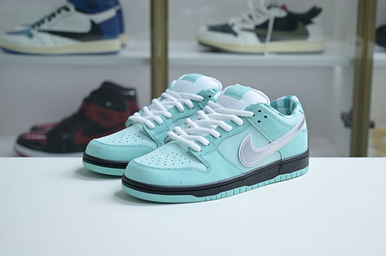 Tiffany Dunk SB