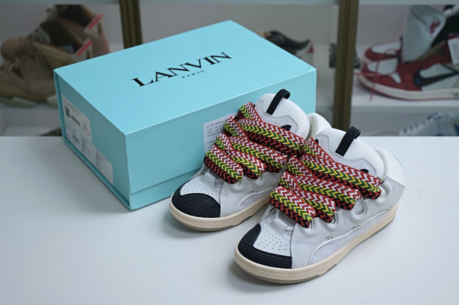 Lanv*n Curb