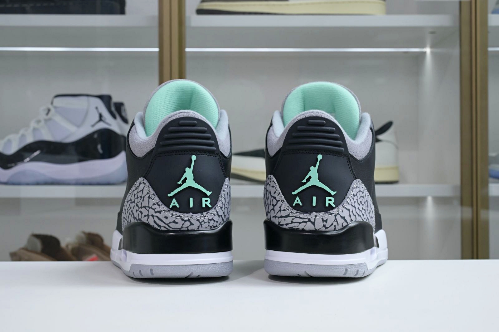 Air Jordan 3 Green Glow