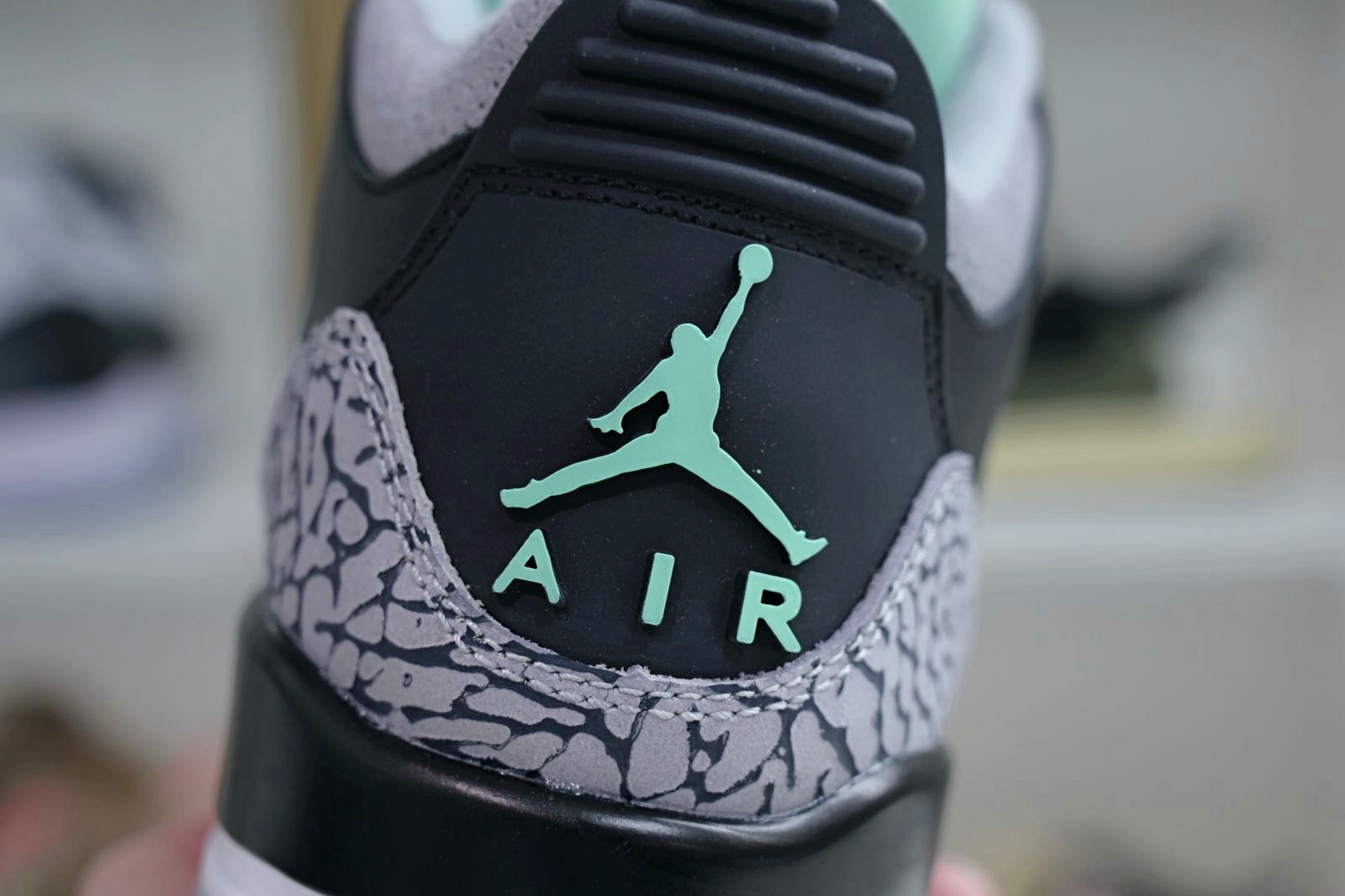 Air Jordan 3 Green Glow