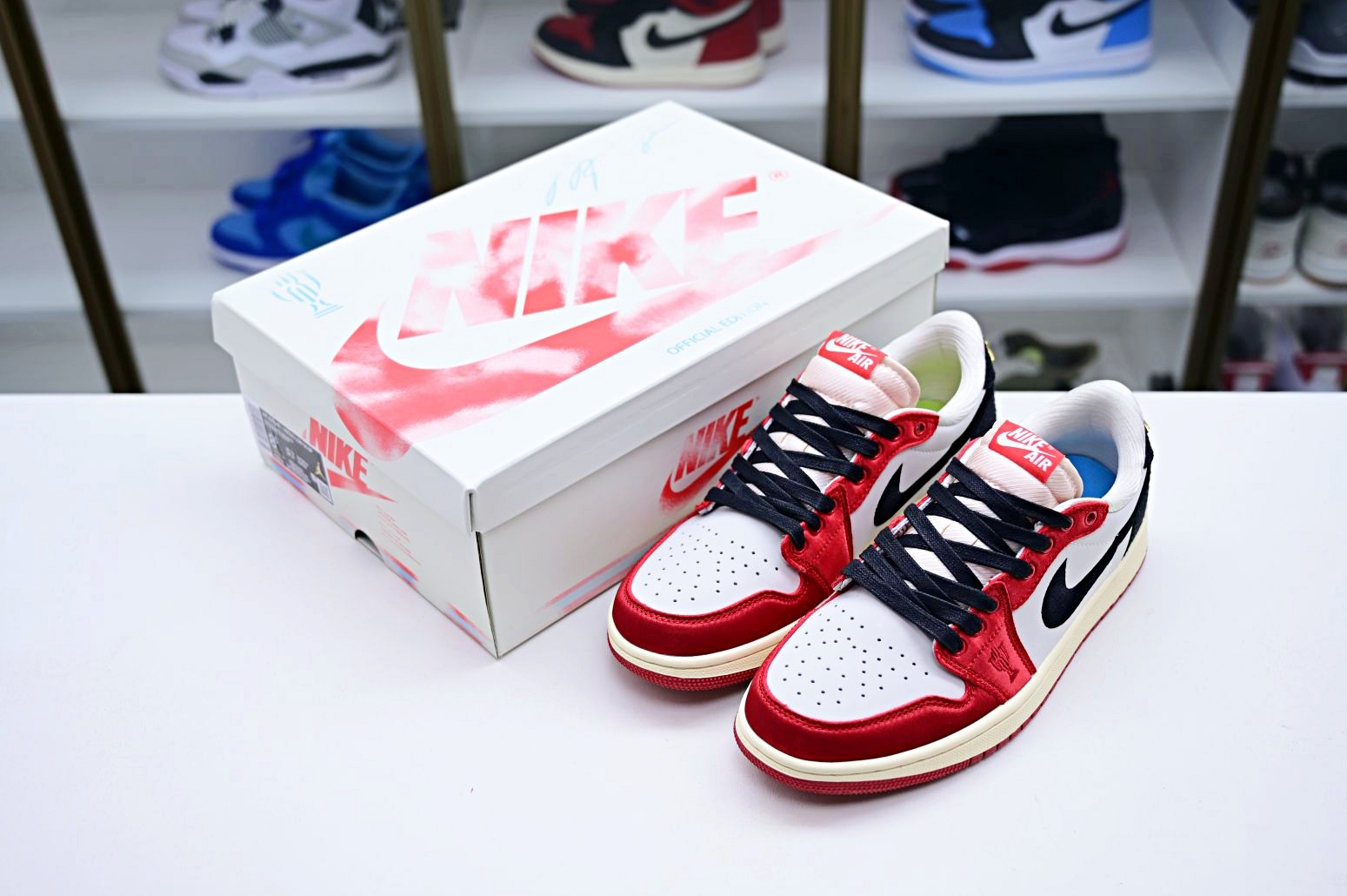 Trophy Room x Jordan Air Jordan 1 Low OG “Away”