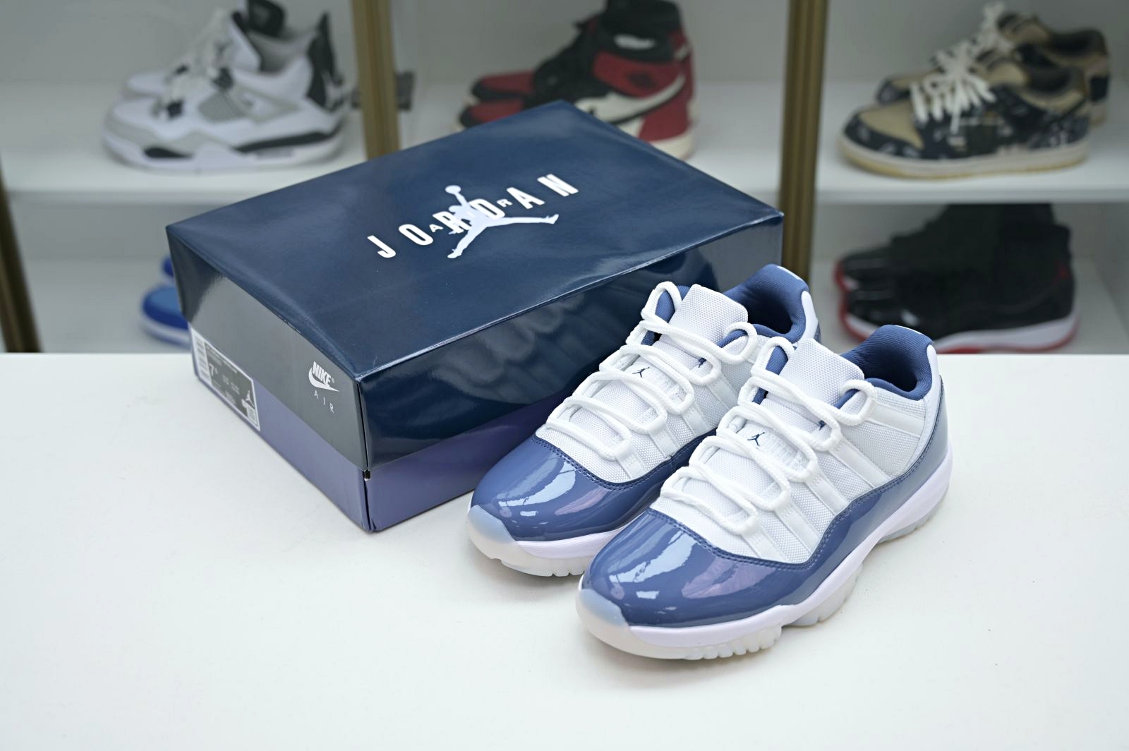 Jordan Air Jordan 11 Low“Diffused Blue”