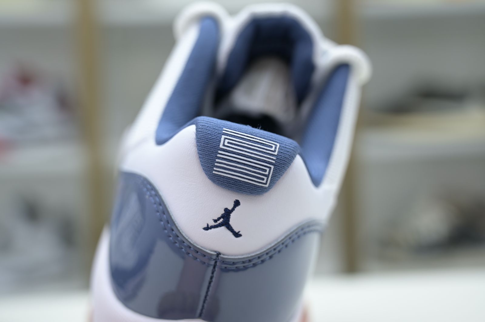 Jordan Air Jordan 11 Low“Diffused Blue”