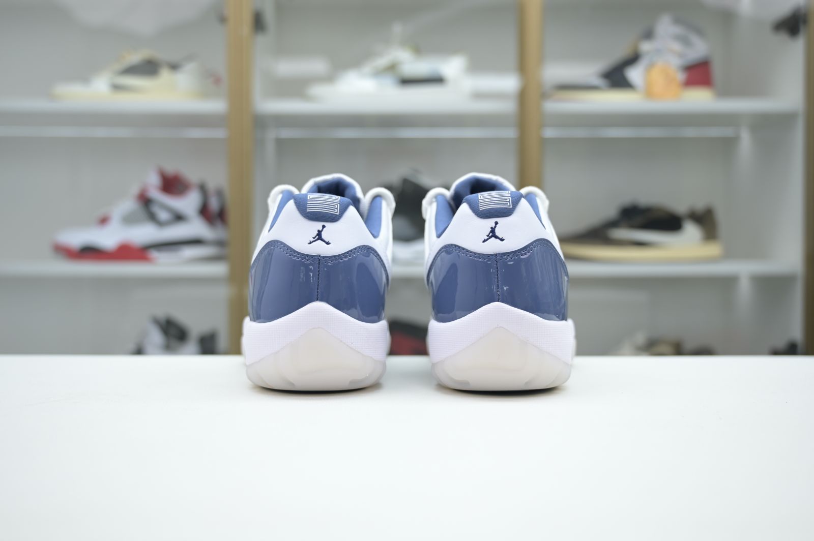 Jordan Air Jordan 11 Low“Diffused Blue”