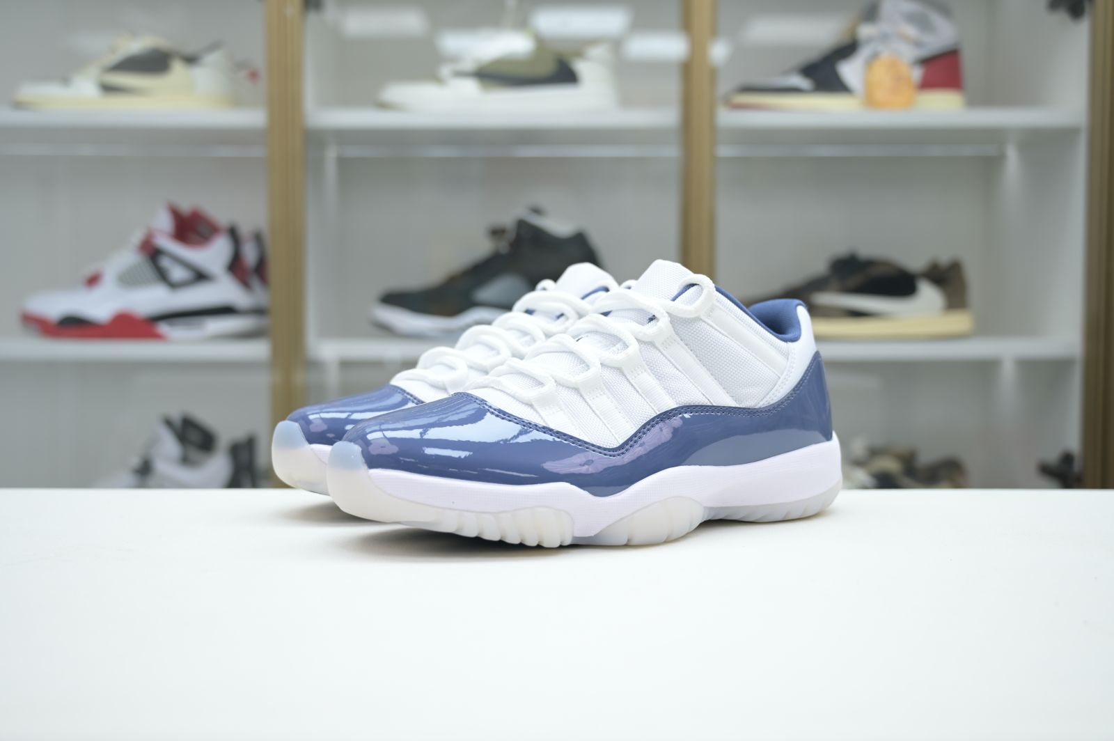 Jordan Air Jordan 11 Low“Diffused Blue”