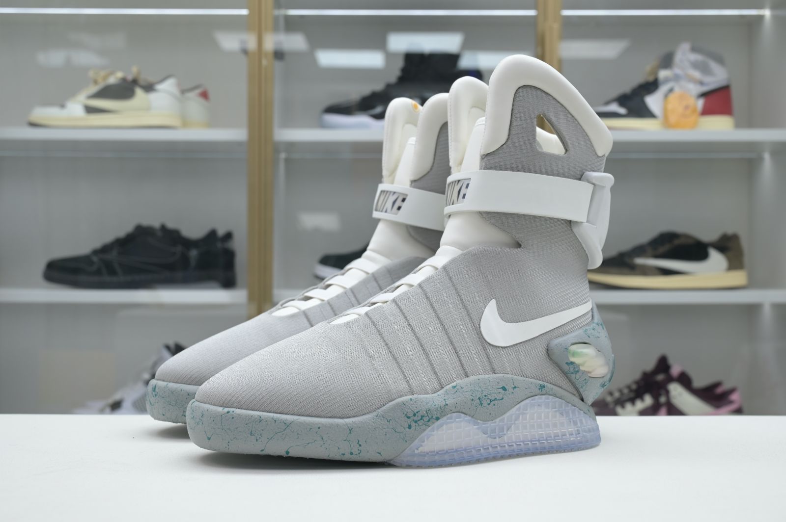 Nike Air MAG back to the future 2016