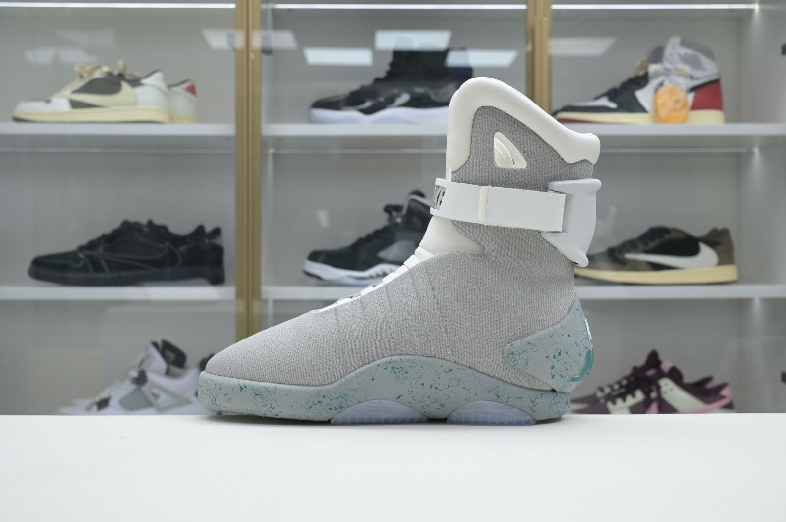 Nike Air MAG back to the future 2016