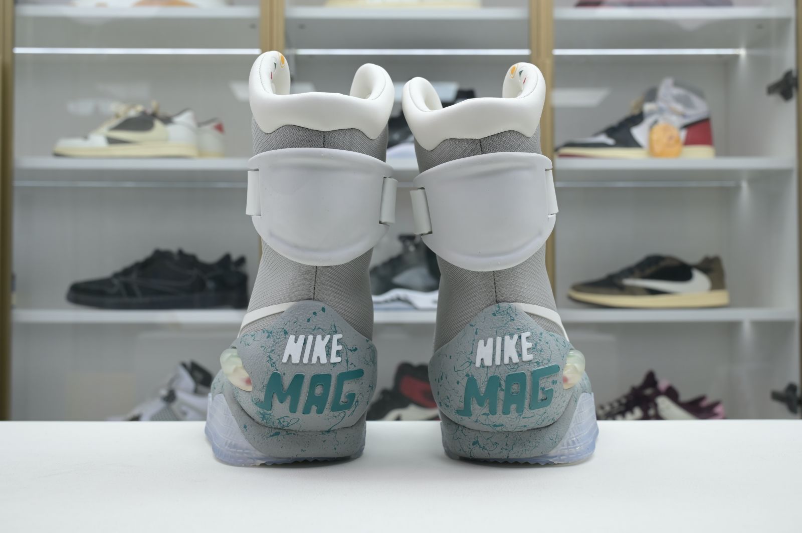 Nike Air MAG back to the future 2016