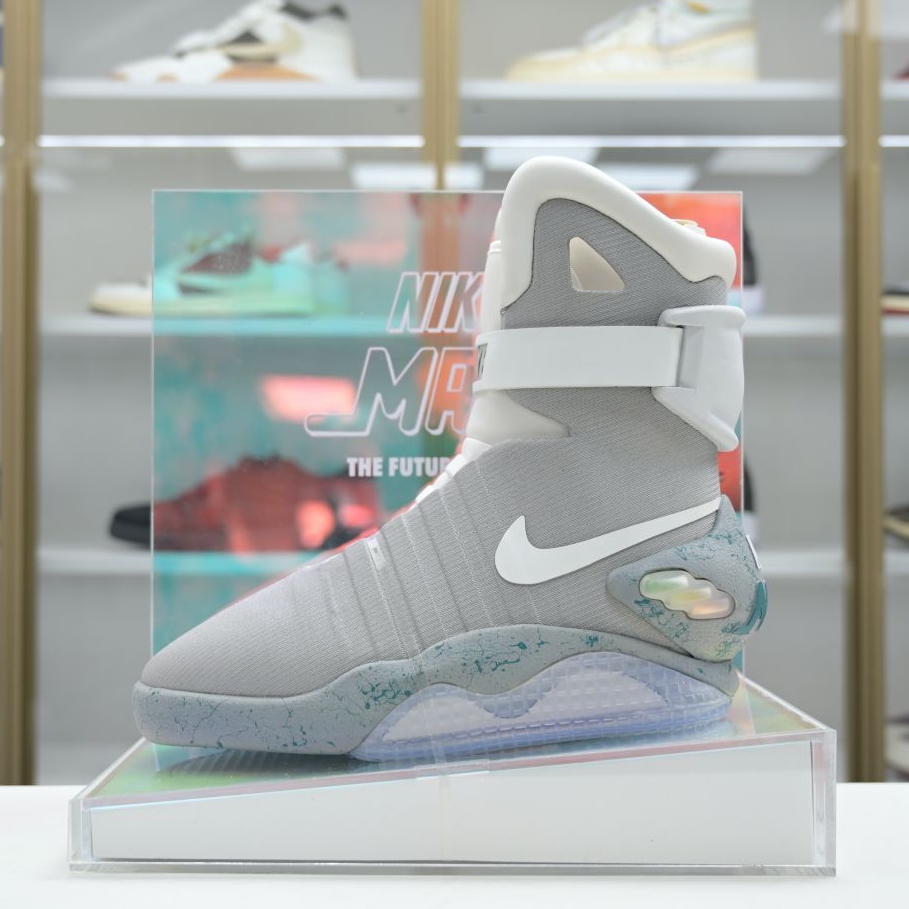 Nike Air MAG back to the future 2016