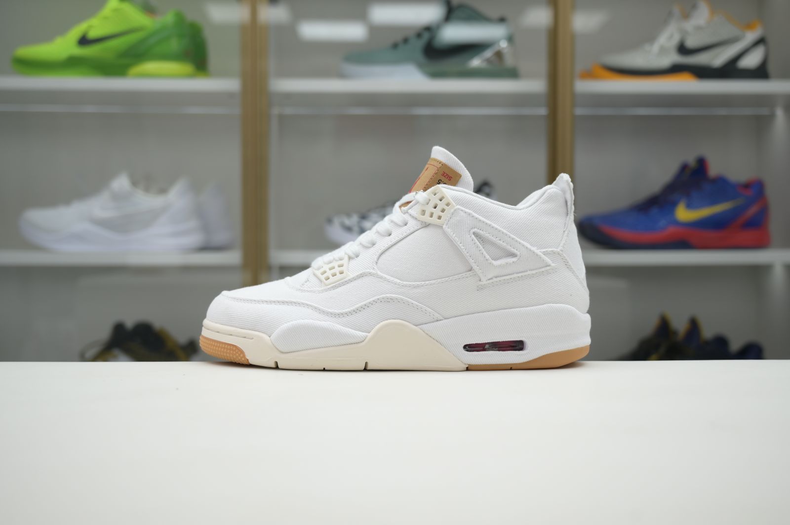 Jordan Air Jordan 4 levis white (levis tag)