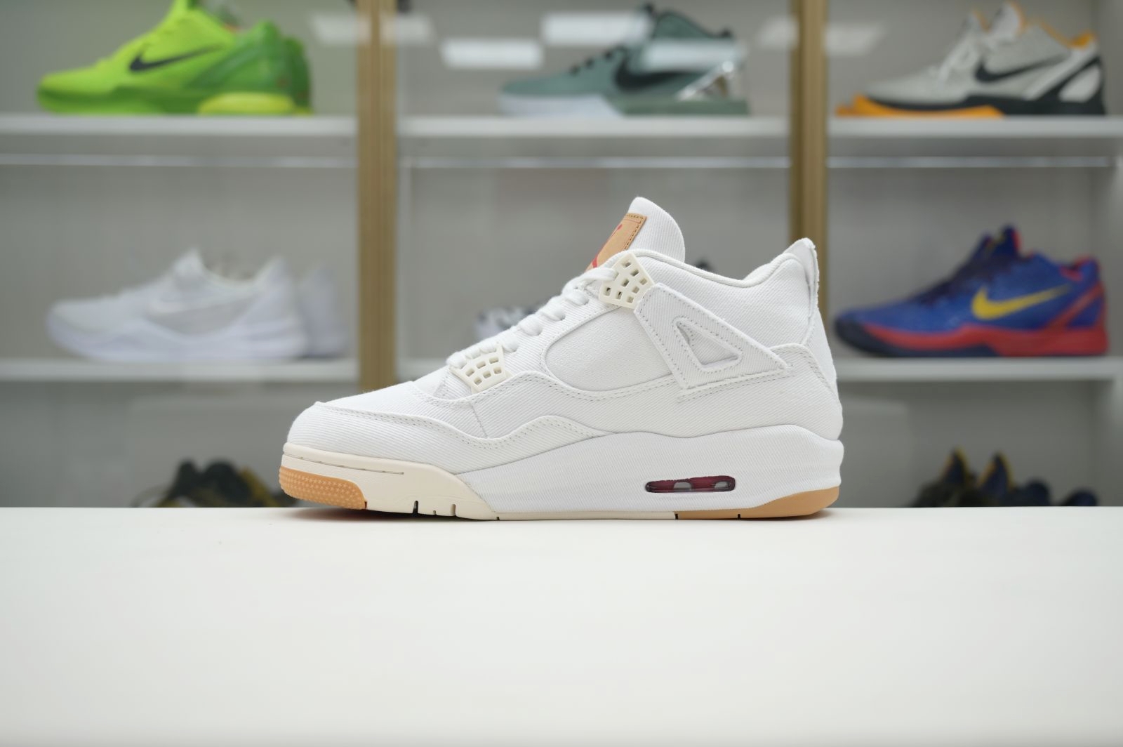 Jordan Air Jordan 4 levis white (levis tag)