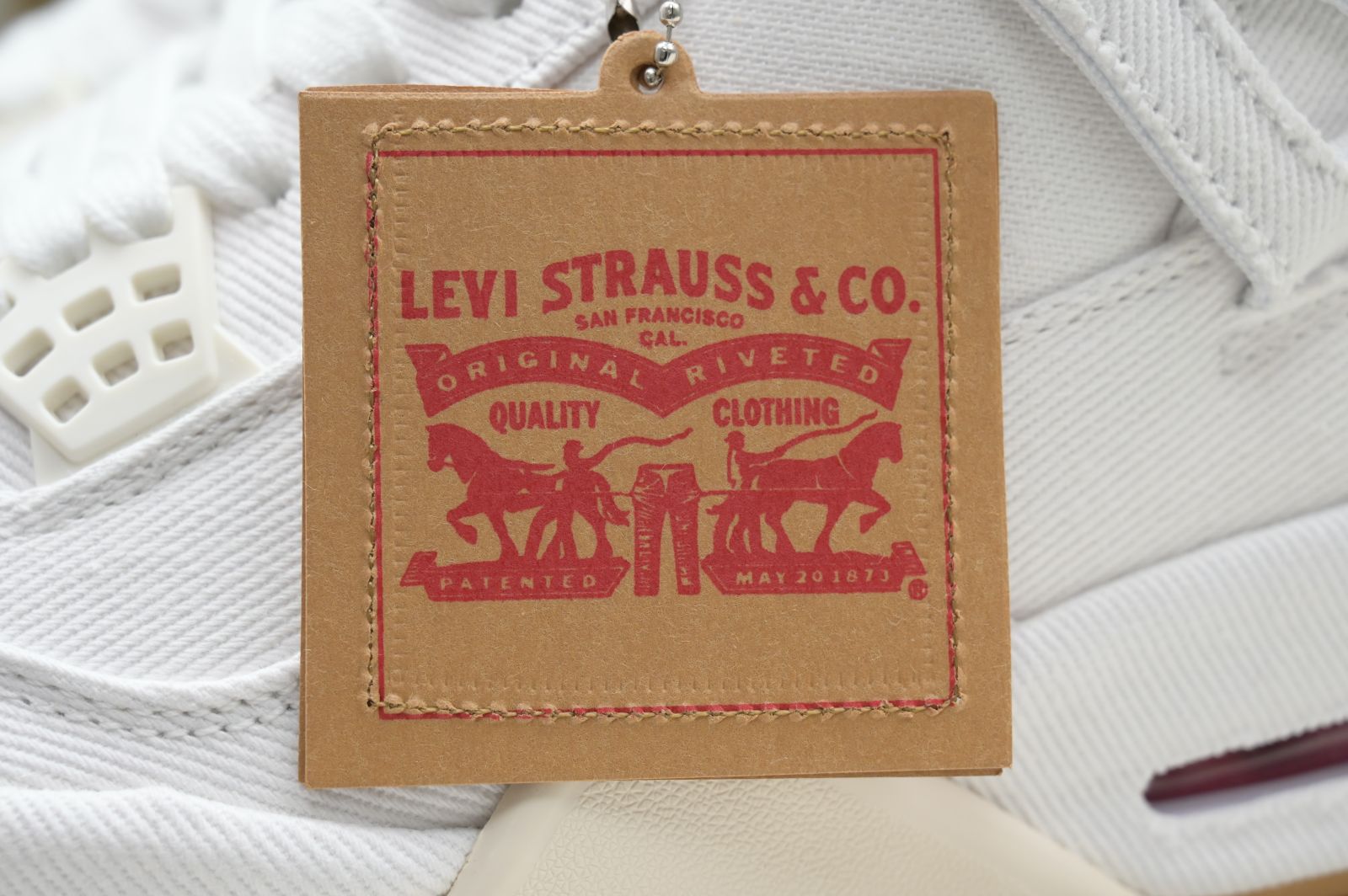 Jordan Air Jordan 4 levis white (levis tag)