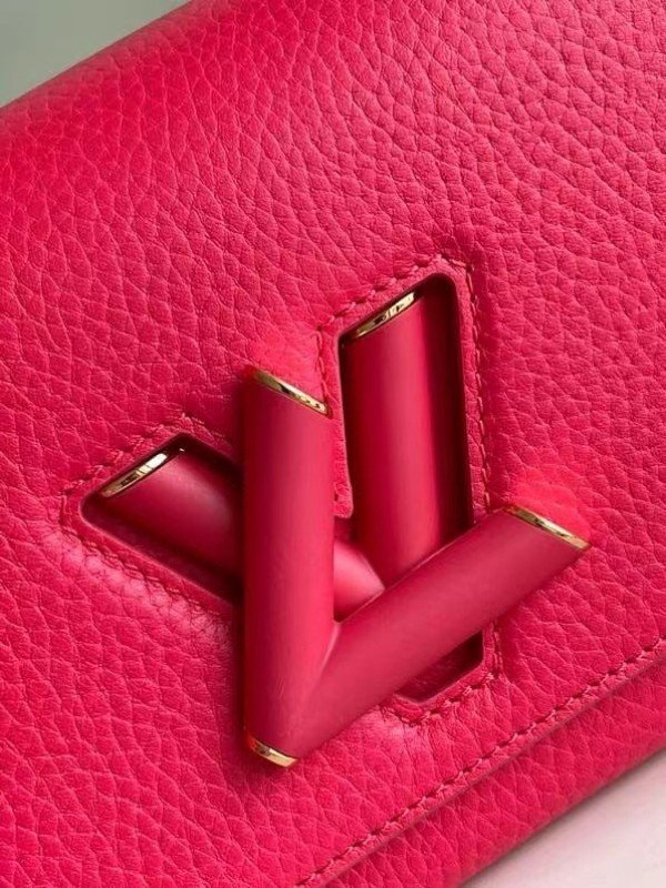 Replica Louis Vuitton Twist PM Bag In Rose Taurillon Leather M58691 BLV715  for Sale