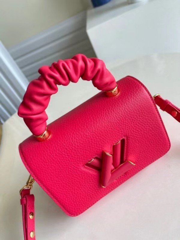 Replica Louis Vuitton Twist PM Bag In Rose Taurillon Leather M58691 BLV715  for Sale