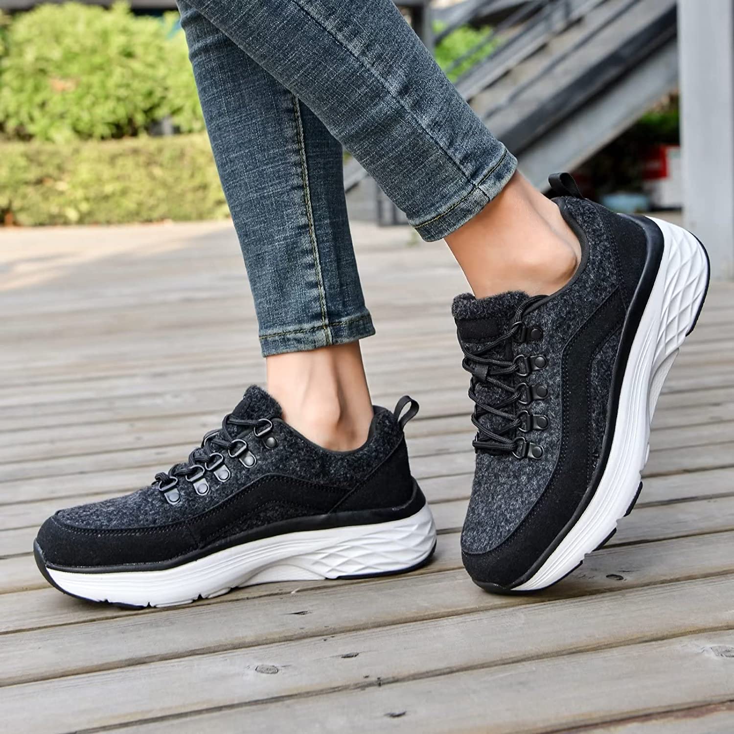 Women's Winter Walking Shoes Comfortable NonSlip Sneaker Ladies Lace