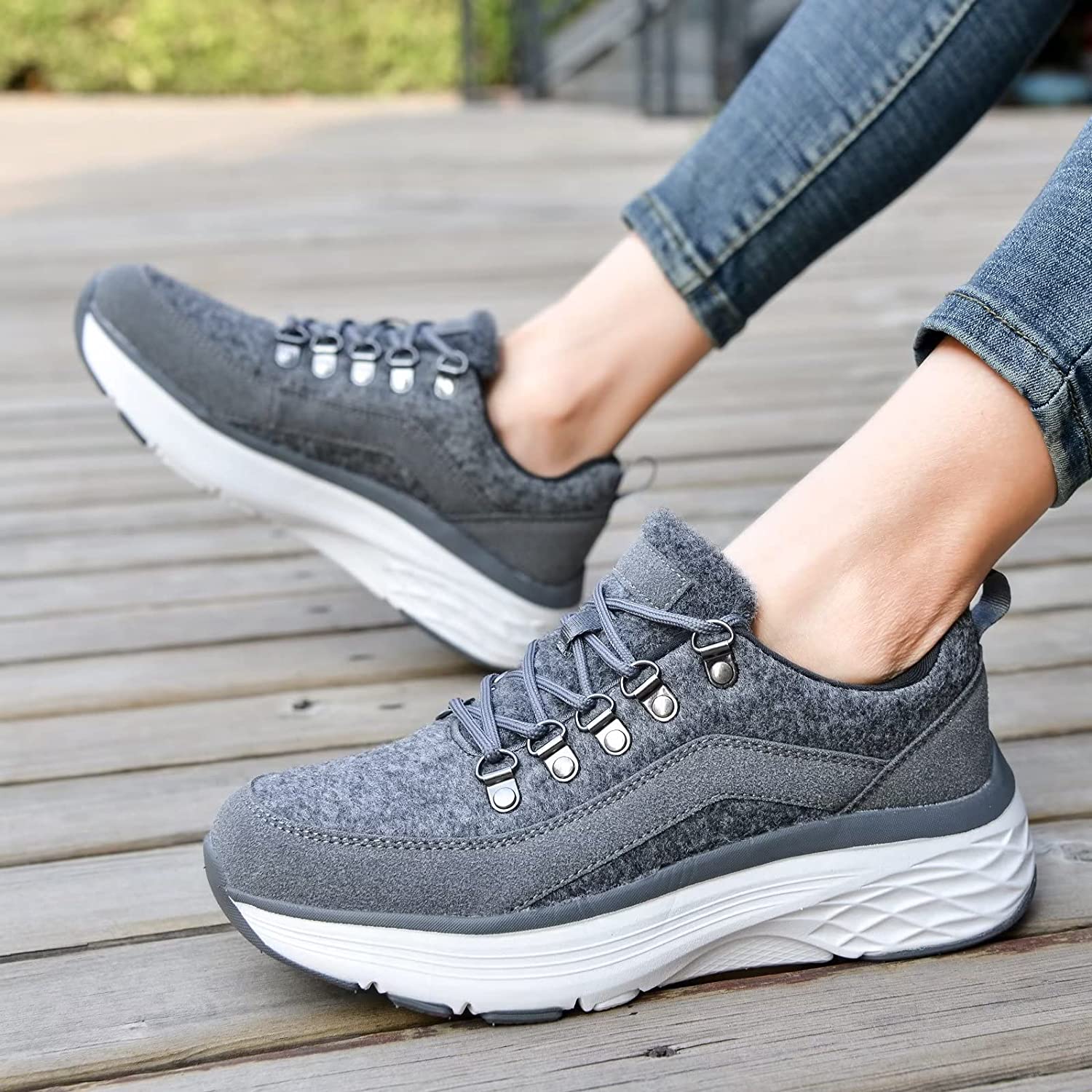 Women's Winter Walking Shoes Comfortable NonSlip Sneaker Ladies Lace