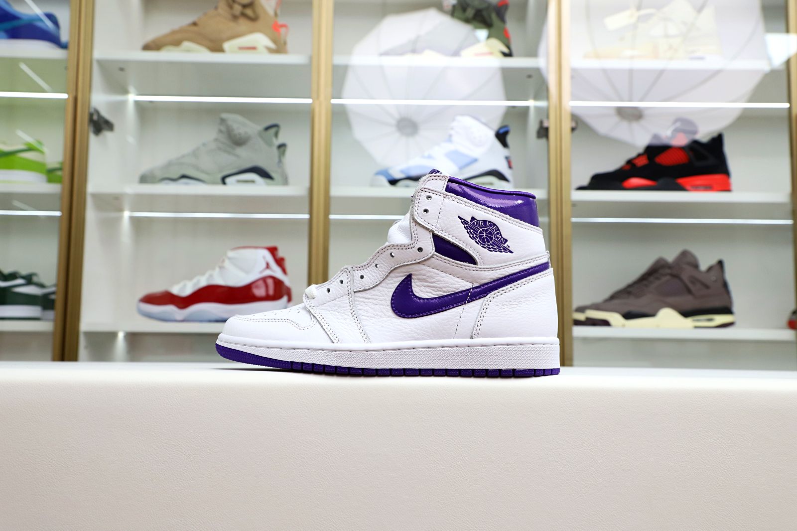 Air Jordan 1 High OG Court Purple