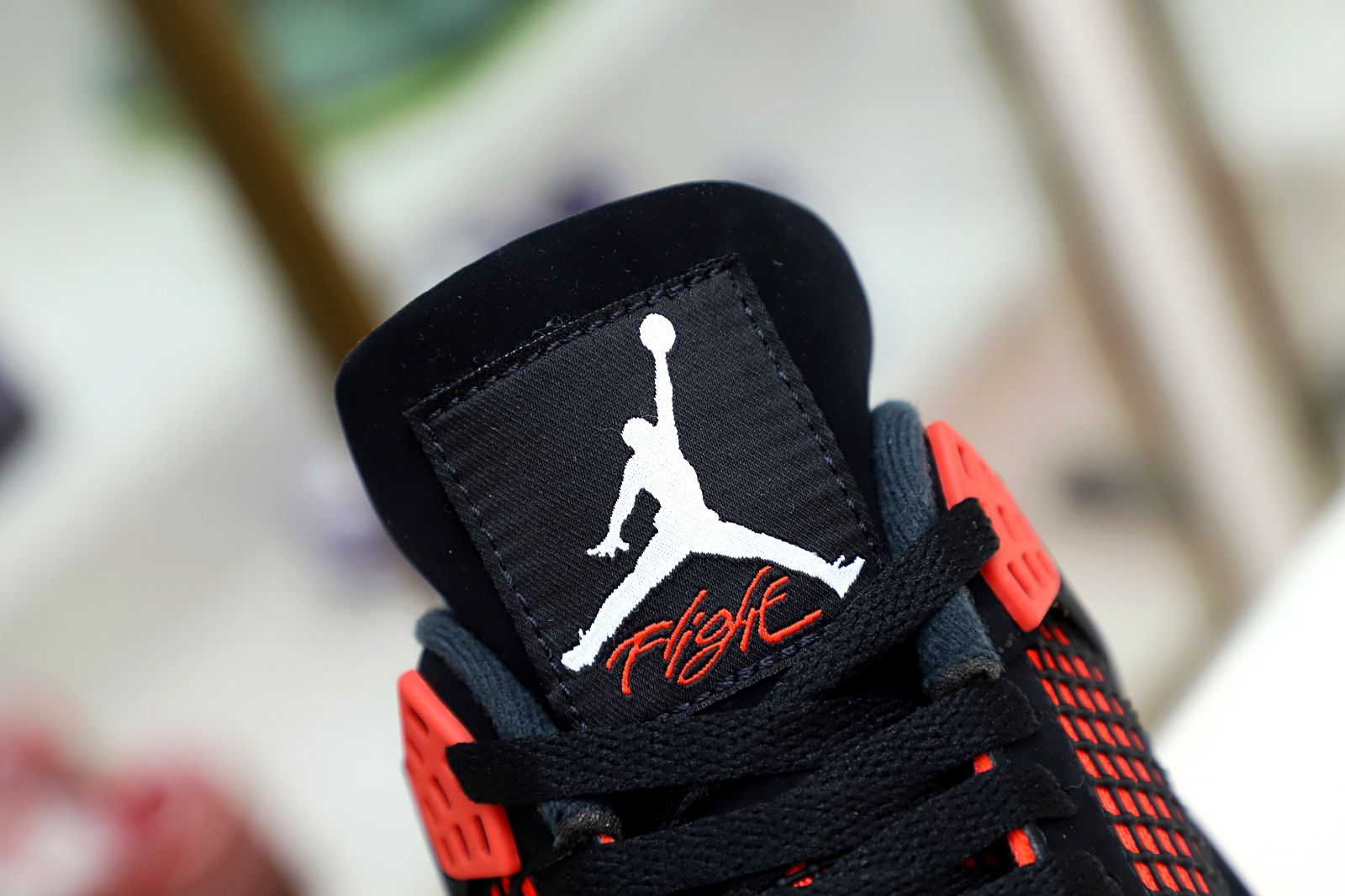 AIR JORDAN 4 RETRO 