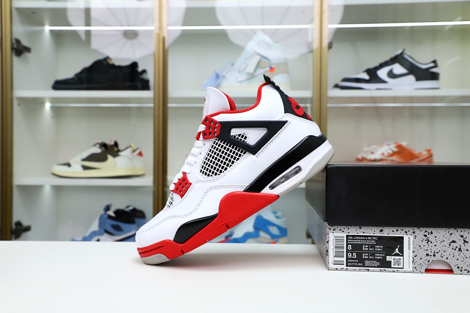 AIR JORDAN 4 RETRO 