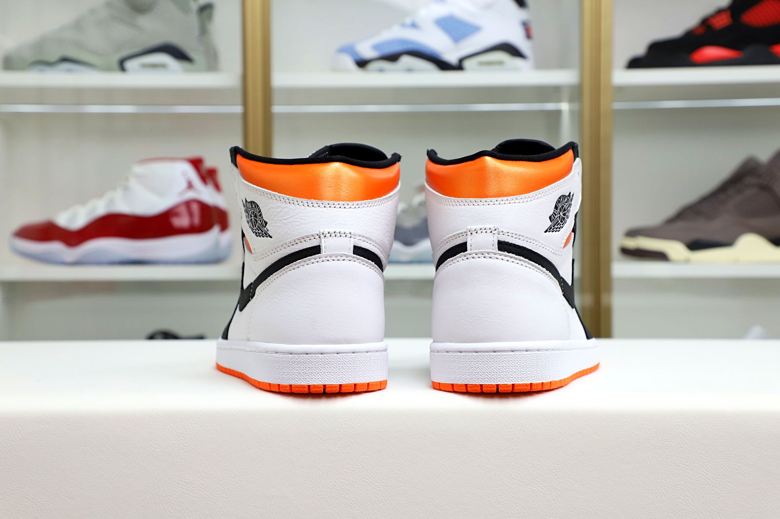 Air Jordan 1 Retro High OG Electro Orange