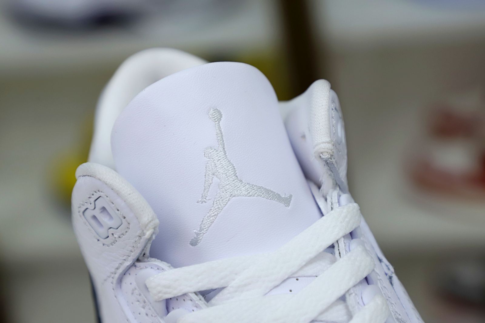 FRAGMENT DESIGN X AIR JORDAN 3 RETRO SP 