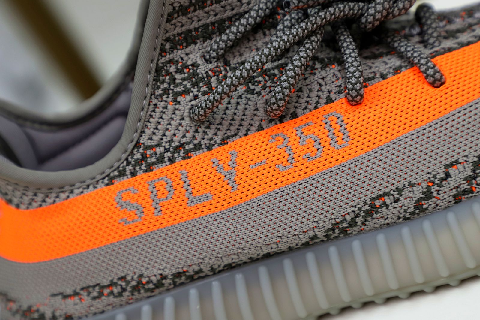 Yeezy boost 350 beluga reflectiv