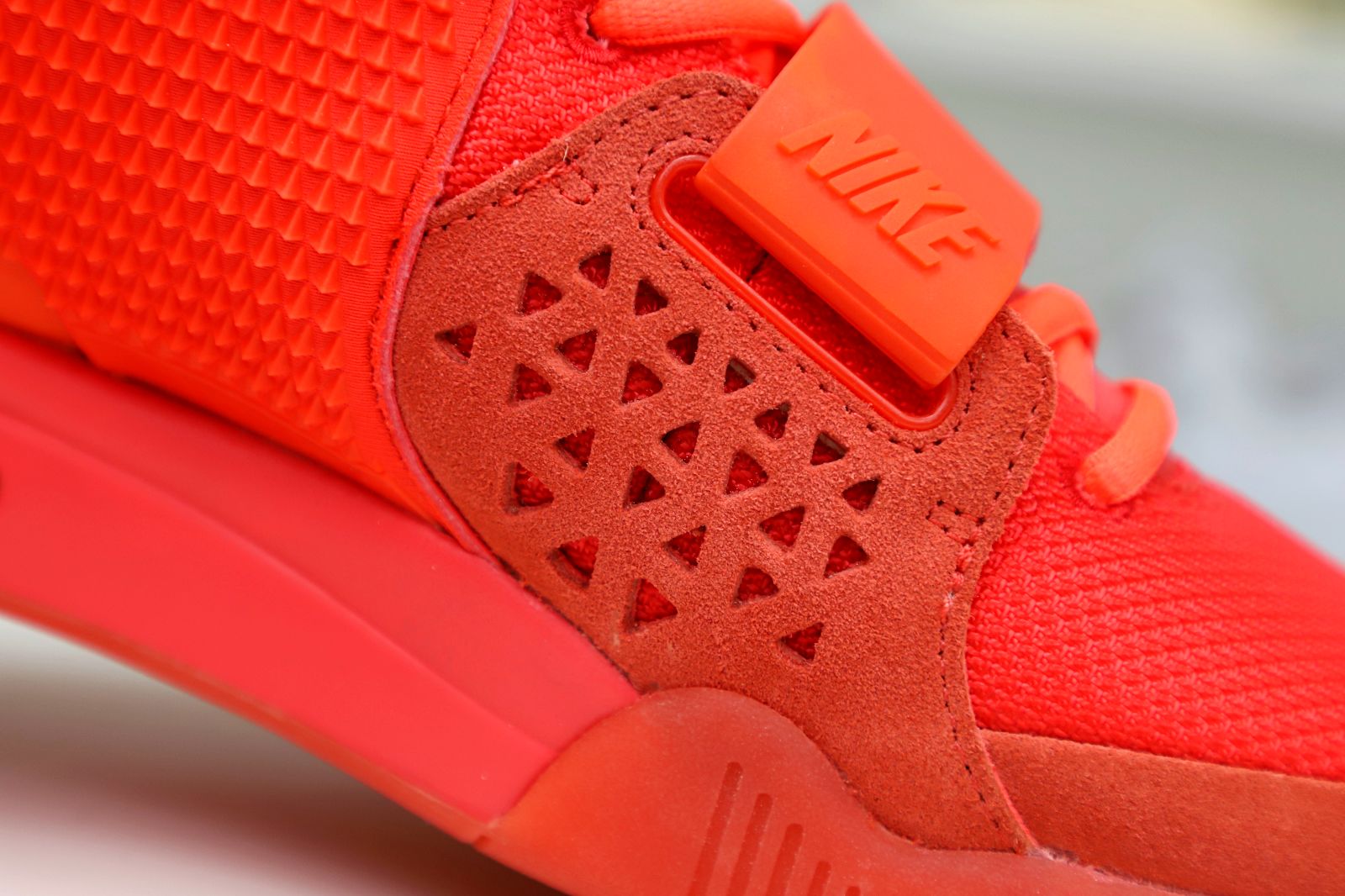 Nike Air Yeezy 2 red october