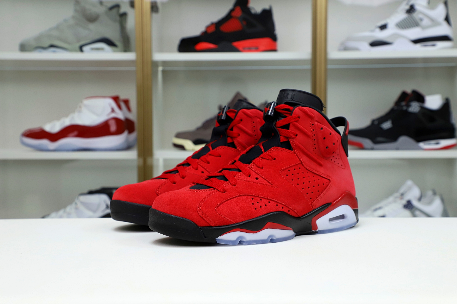 Air Jordan 6 Retro "Toro"