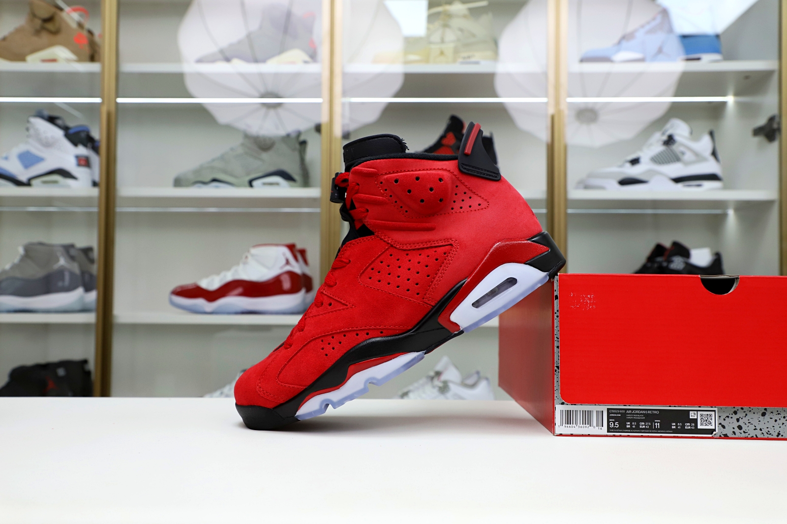 Air Jordan 6 Retro "Toro"