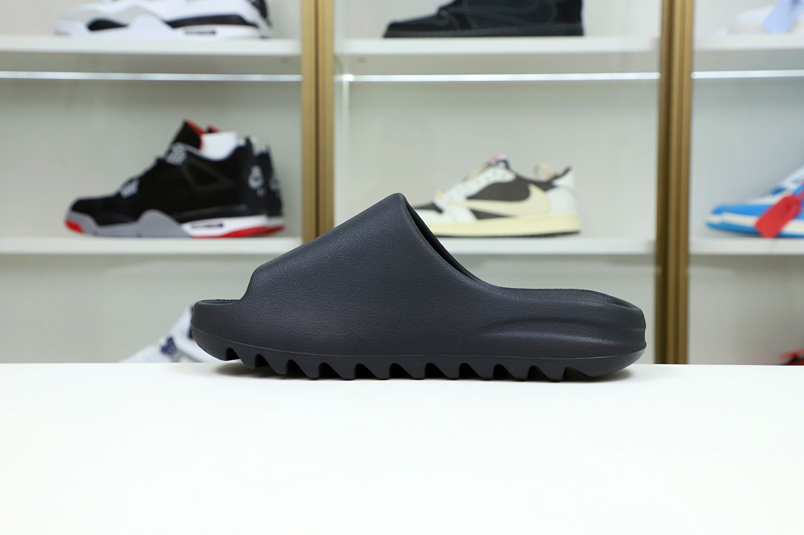 YEEZY SLIDE ONYX