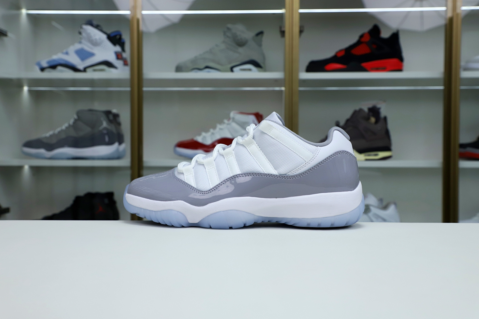 Air Jordan 11 Retro Low "Cement Grey"