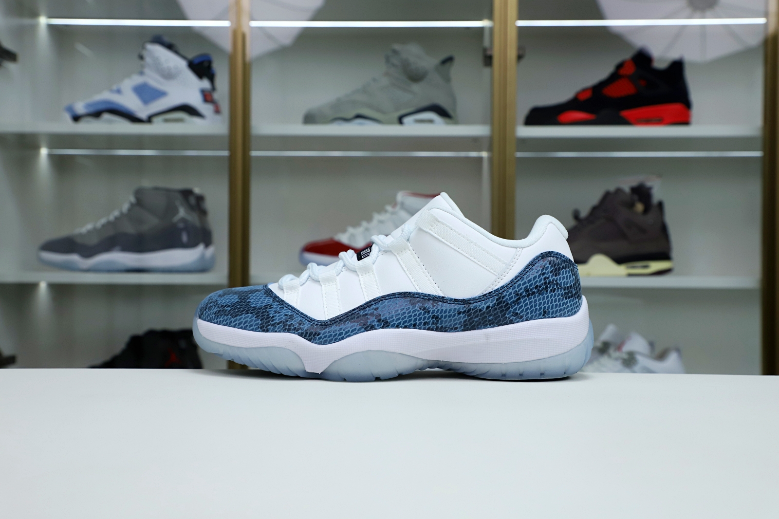 Jordan Air Jordan 11 “navy snakeskin”