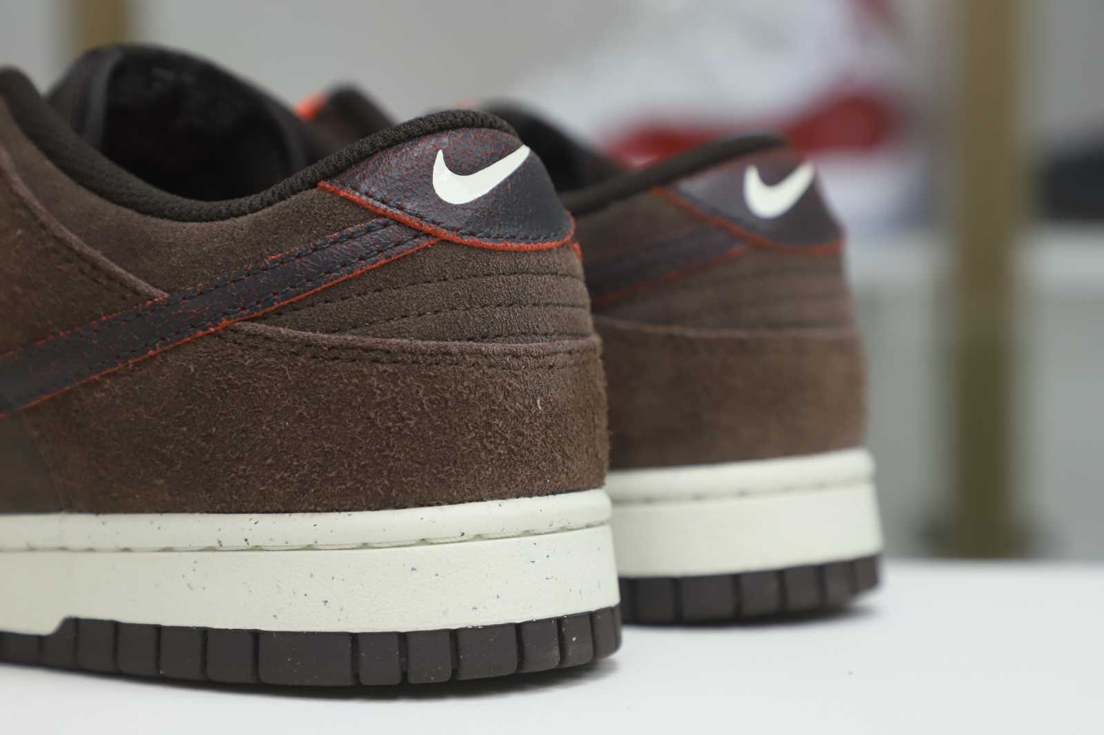 Nike Dunk Low "Baroque Brown"