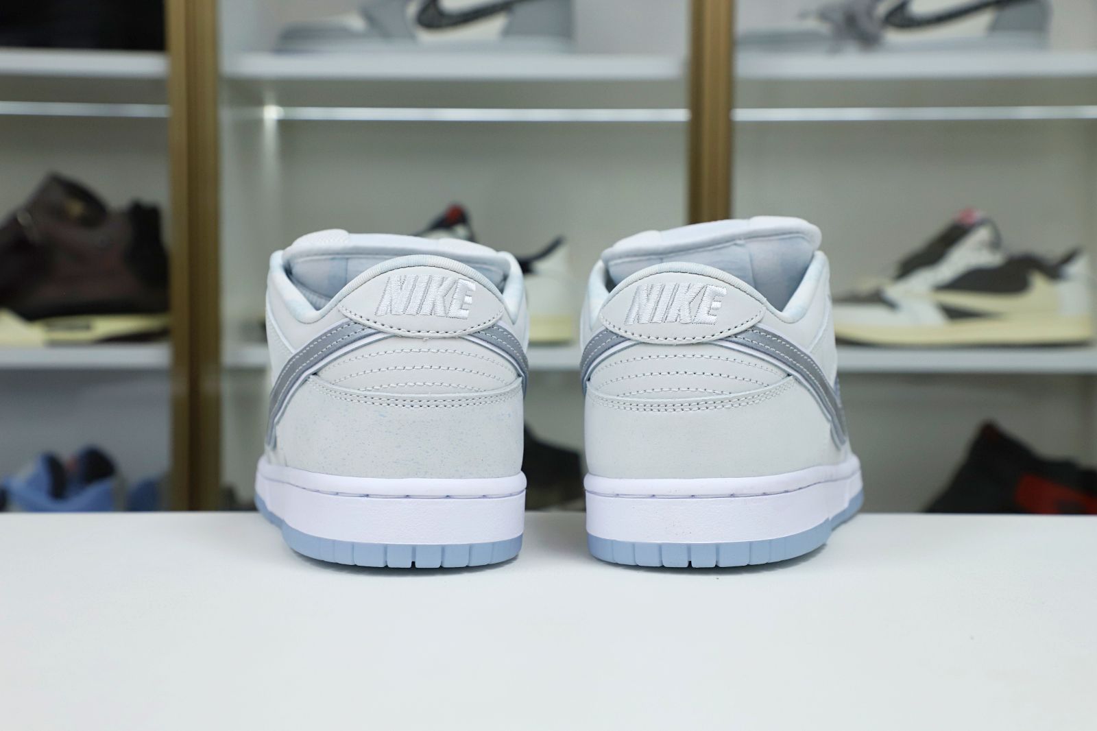 Nike Dunk SB Low "White Lobster"