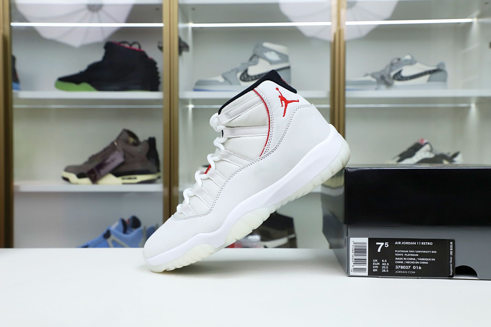 AIR JORDAN 11 XI RETRO PLATINUM TINT