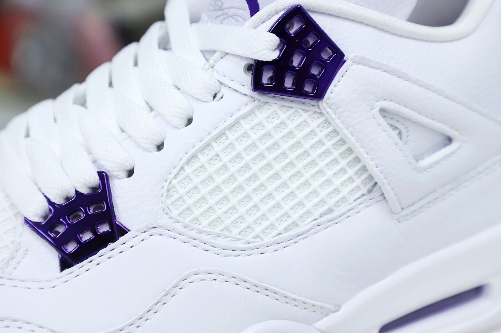 AIR JORDAN 4 PURPLE METALLIC