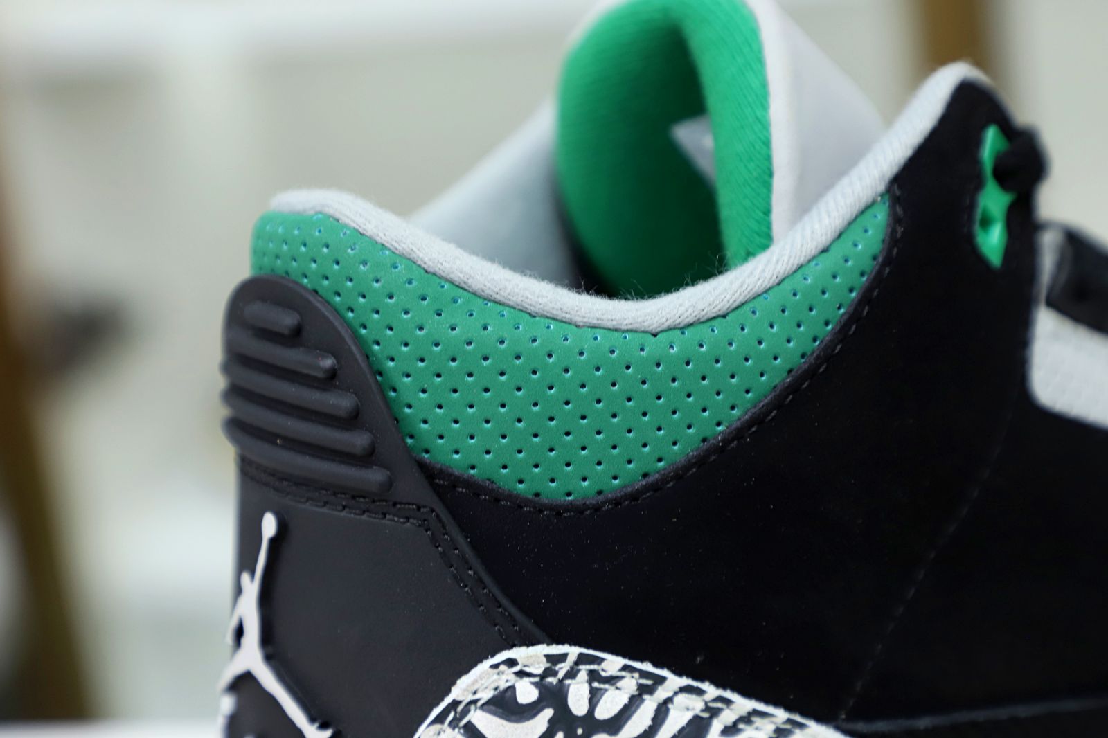 AIR JORDAN 3 PINE GREEN