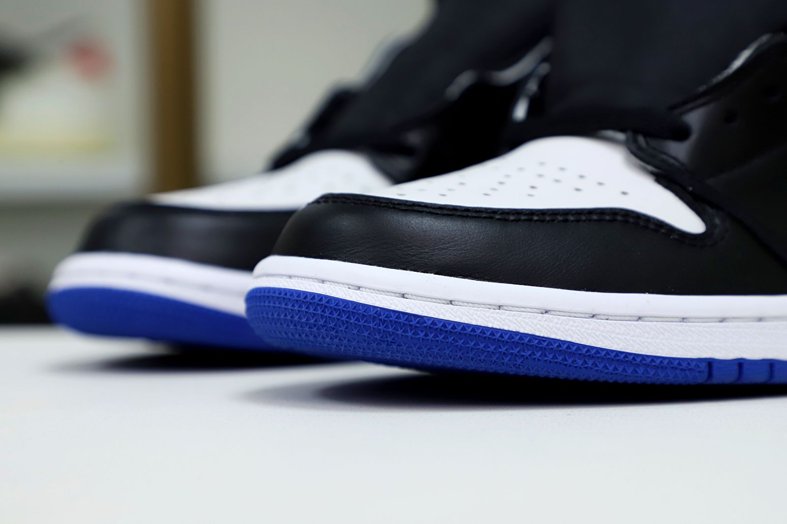 FRAGMENT DESIGN X AIR JORDAN 1 RETRO HIGH