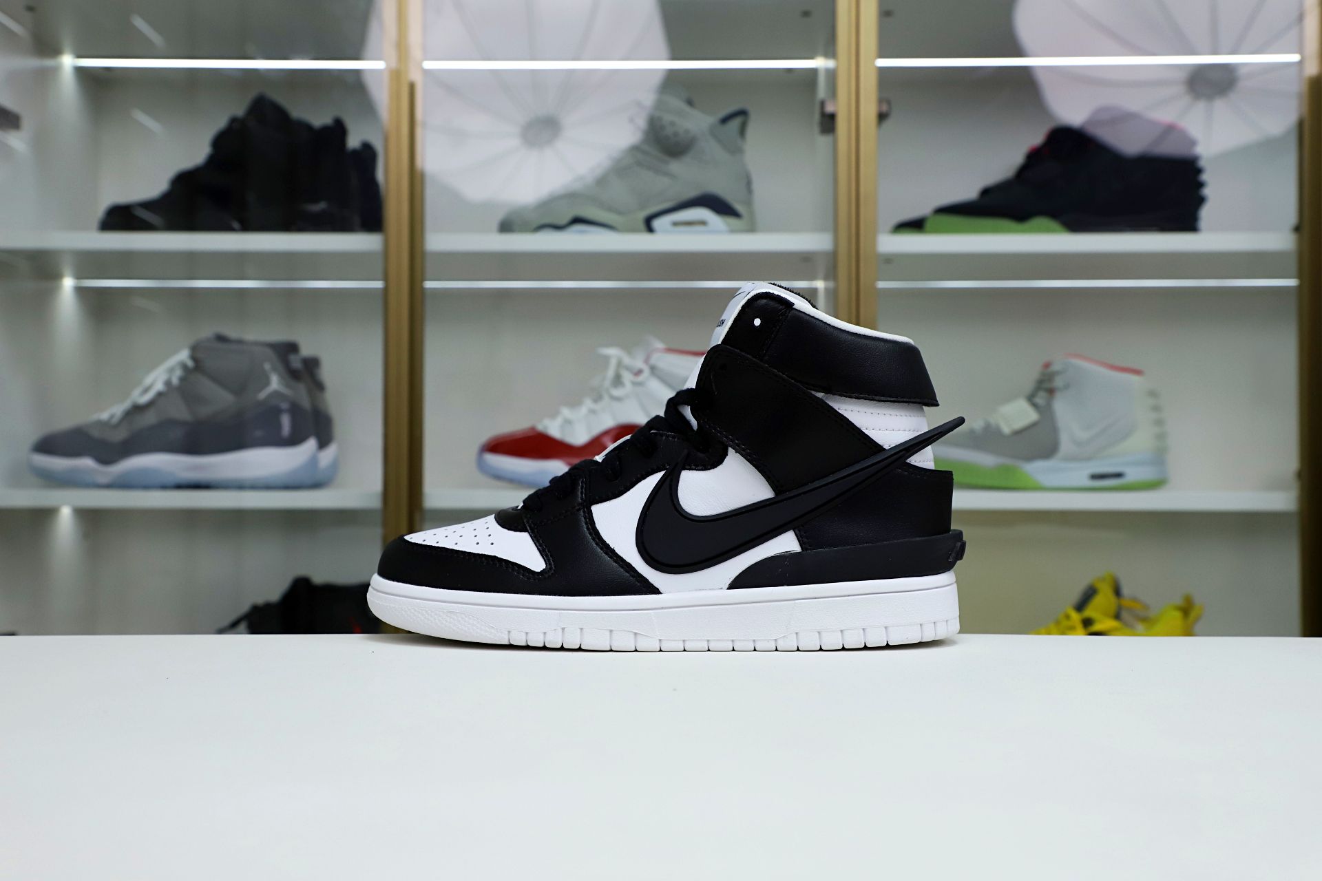 NIKE DUNK HIGH AMBUSH BLACK WHITE