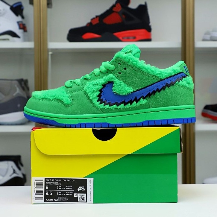 GRATEFUL DEAD X DUNK LOW SB GREEN