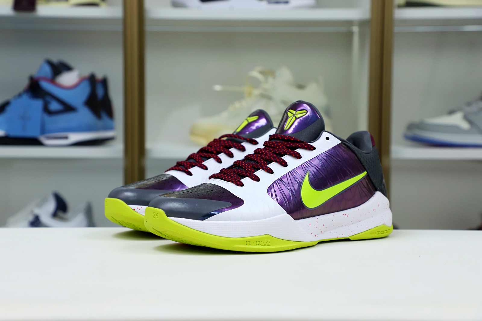 NIKE ZOOM KOBE 5 "Chaos"