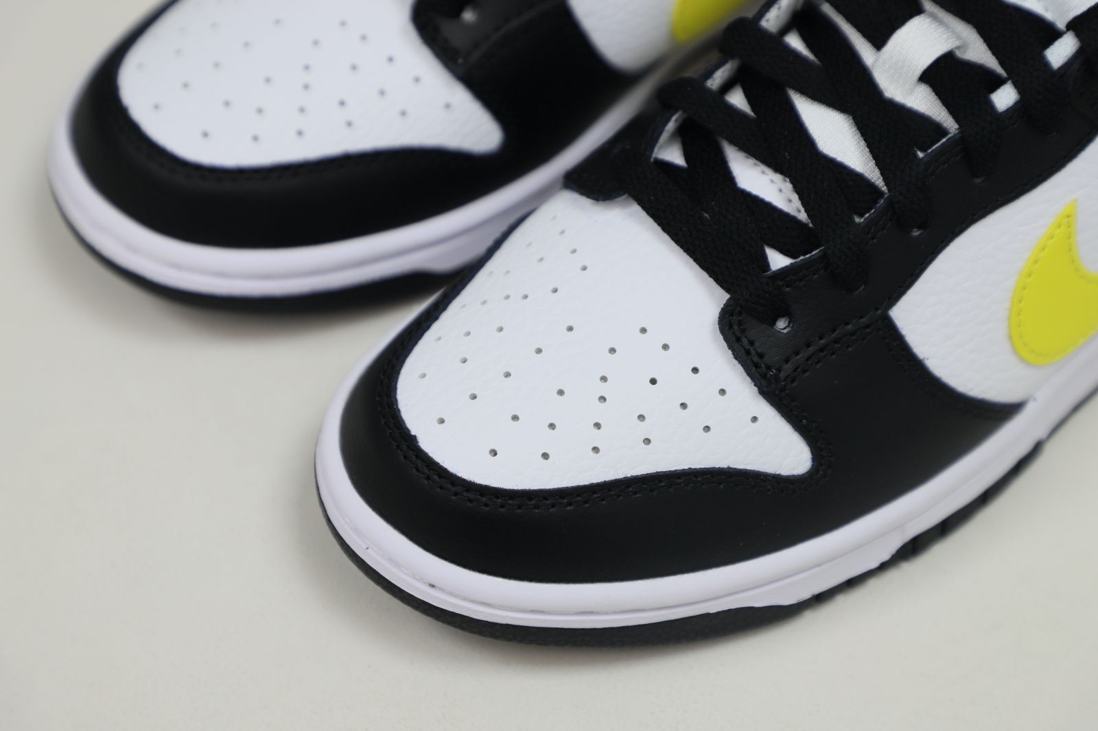 Nike Dunk Low "Black White Yellow"