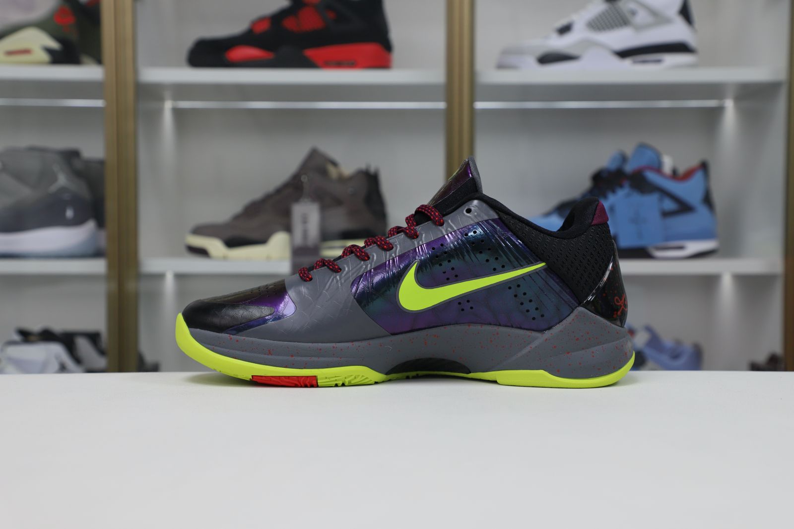 NIKE ZOOM KOBE 5