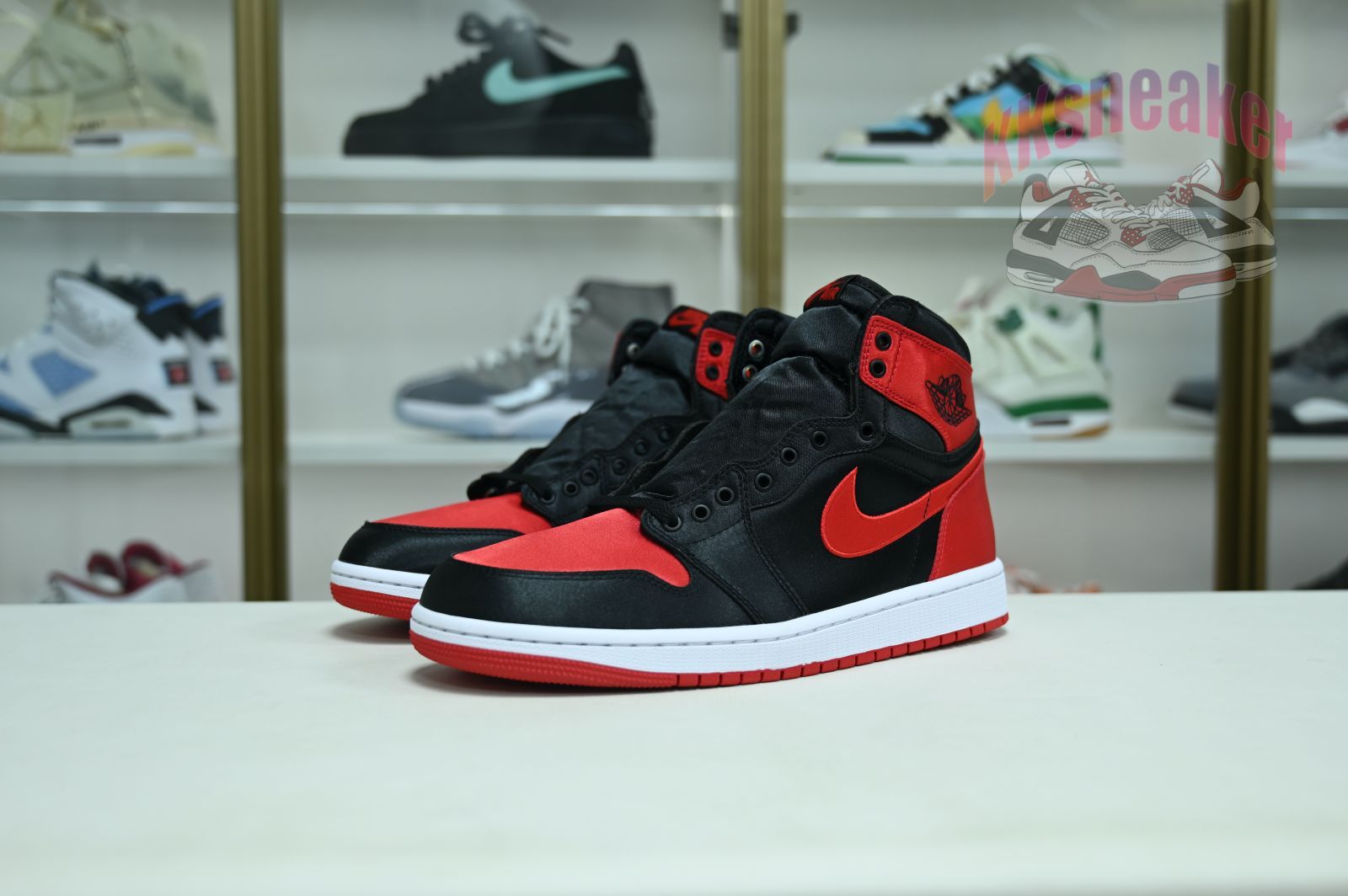 Jordan Air Jordan 1 High OG"Satin Bred" 2023